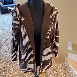 Jacket made by Zynergy by Chicos size 2 cream and brown great condition